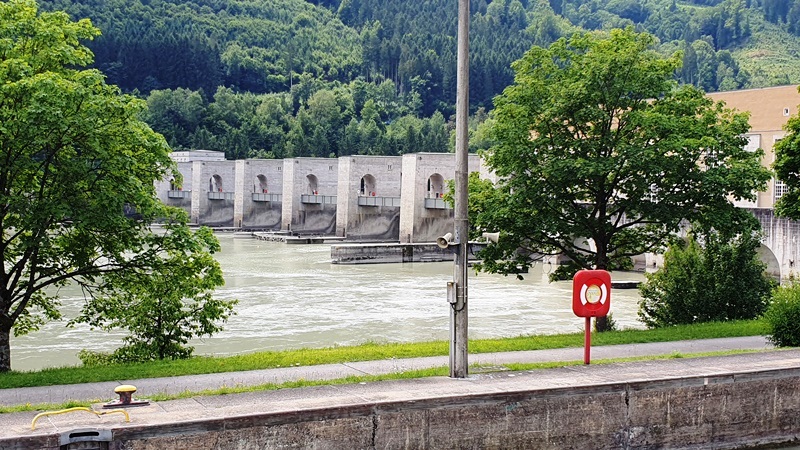 Kraftwerk Jochenstein