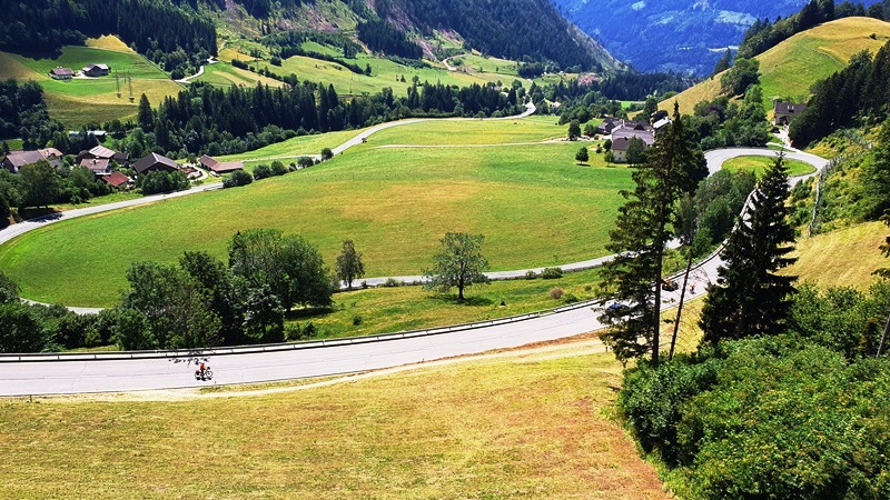 Abfahrt ins M�lltal